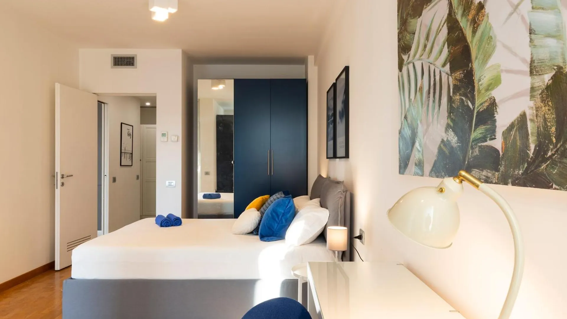 Apartment Hangar Home - Bicocca Area Milan